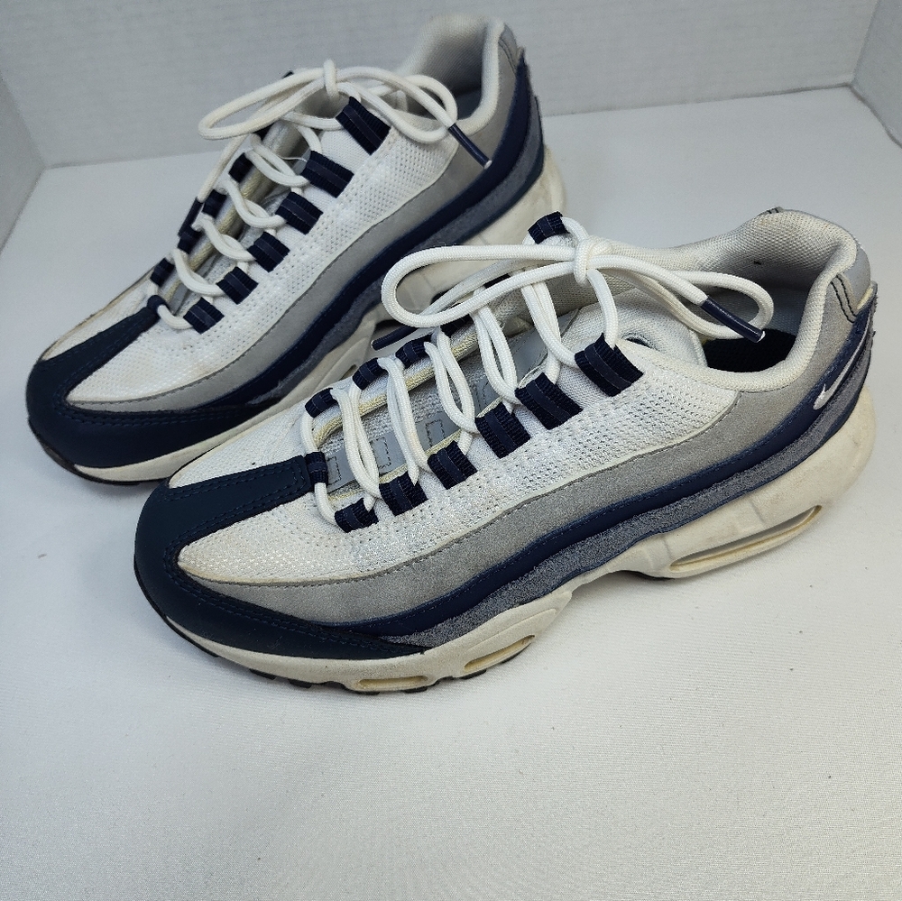 Nike Air Max 95 Recraft GS White & Navy Sneakers Size Unisex 5.5 Youth